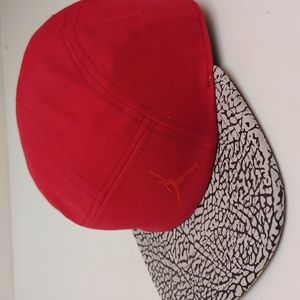 NWT Vintage Air Jordan 5 panel jumpman hat clasp closure - red/elephant